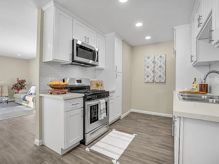 Las Casitas Apartments - Redlands, CA — Photo 44