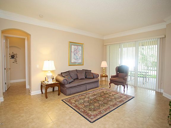 5th image of 172 WORTHINGTON Parkway