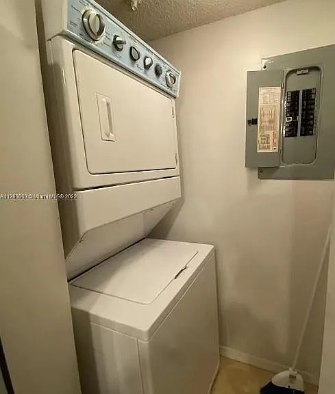 2600 S University Dr #207 — Photo 5
