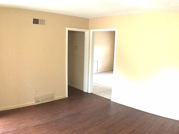 2nd image of 602 Burdette Ave