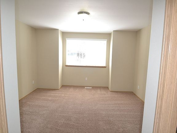 5th image of 4001 231st Street Ct E