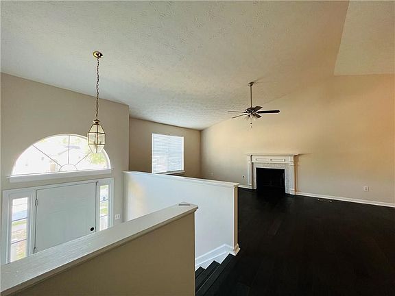 3rd image of 2653 Candlewood Way