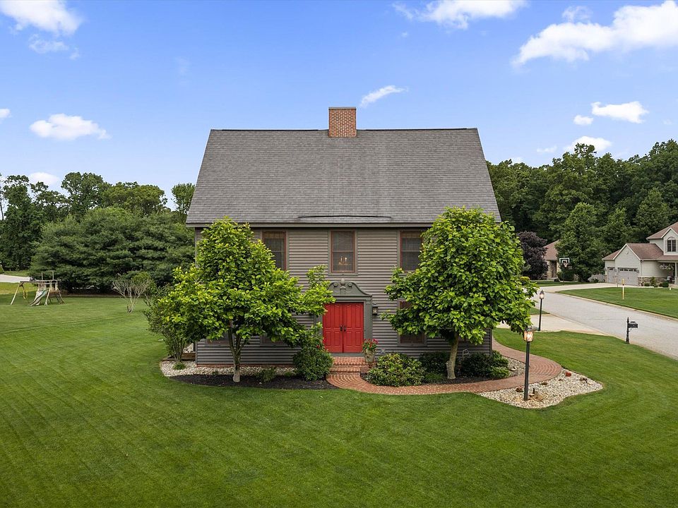 1st image of 21816 Locust Bend Ct