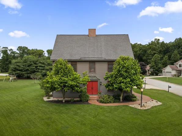 21816 Locust Bend Ct, South Bend, IN 46628