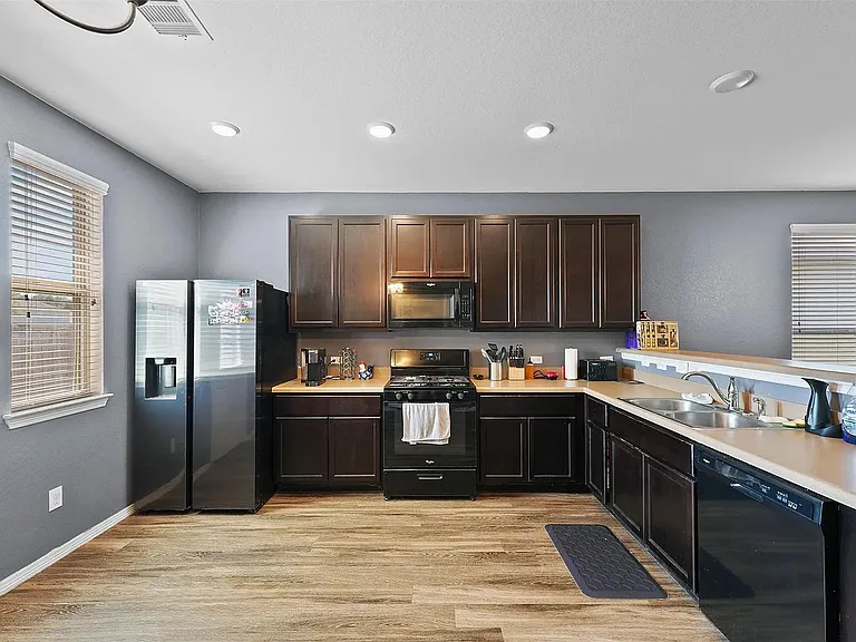 13206 Clifton Hill Ln — Photo 10