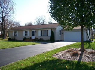 337 Amberwood St, Auburn Hills, MI