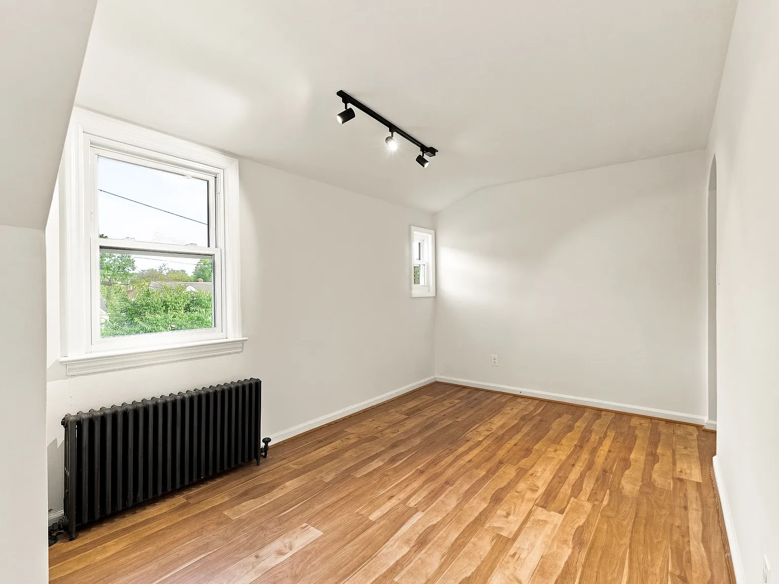 1 bed, 800 sqft, $1,900 — Photo 4