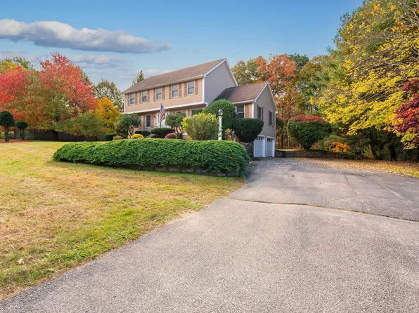 16 Moulton Drive, Londonderry, NH 03053