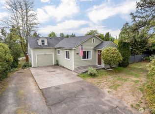 3403 Columbia Heights Rd, Longview, WA 98632