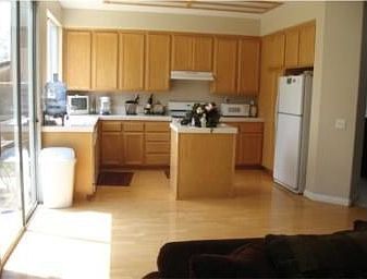4th image of 5107 Columbia Dr