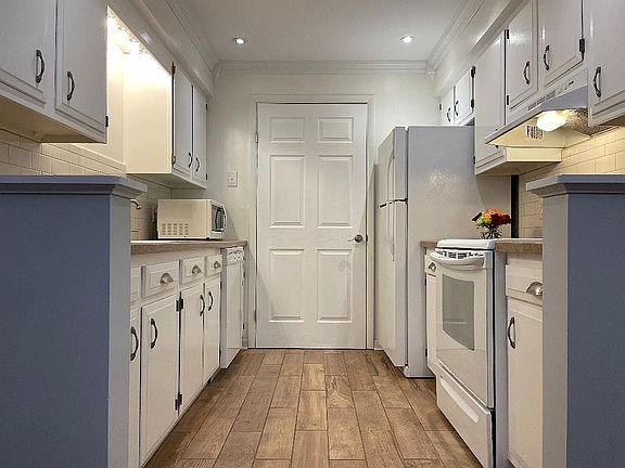 4th image of 3509 W Willow Knolls Dr #2-H