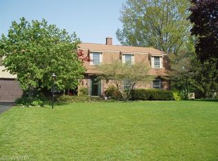 1608 Sun Prairie Dr, Saint Joseph, MI 49085