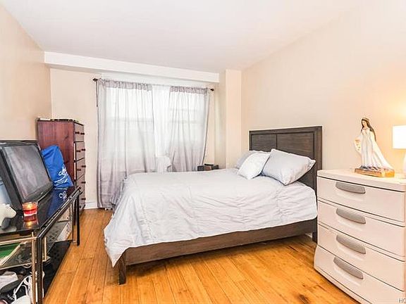 5th image of 825 Morrison Ave APT 15E