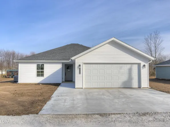 1716 Robertson Ave, Carthage, MO 64836