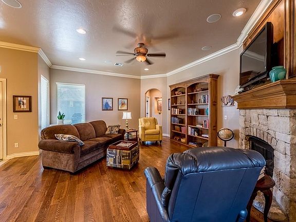 5th image of 5512 NW 125th Ct