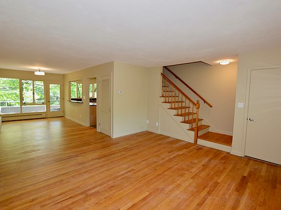 5th image of 83 N Lake Dr Unit 83