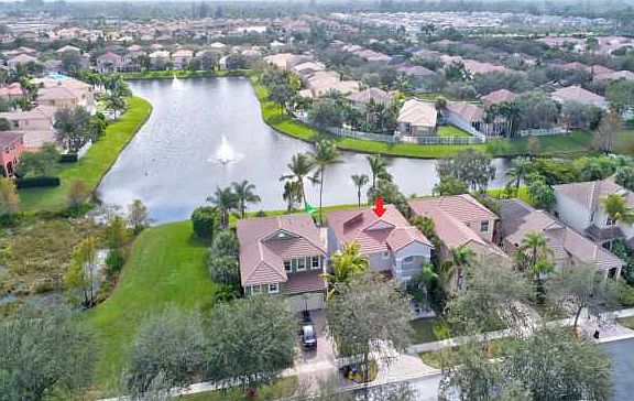 Home For Sale In Coco Plum