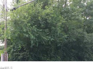 932 Burton St, Eden, NC 27288