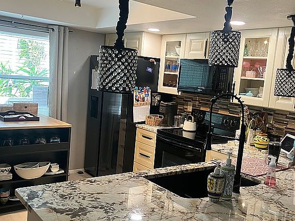 5th image of 3857 Trophy Blvd