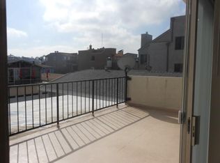 1215 Loma Dr, Hermosa Beach, CA 90254