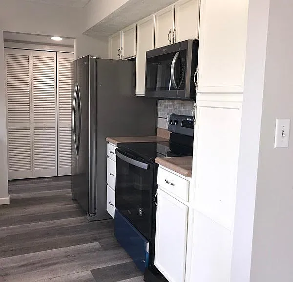 624 Elijah St — Photo 4