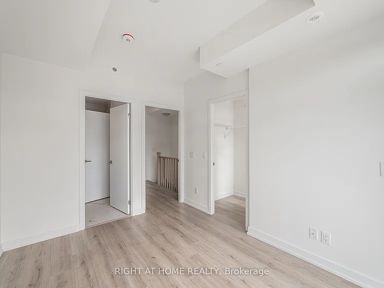 260 Finch Ave E #4 — Photo 18