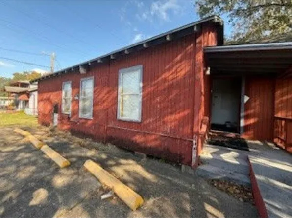 1020 3rd Ave, Port Arthur, TX 77642