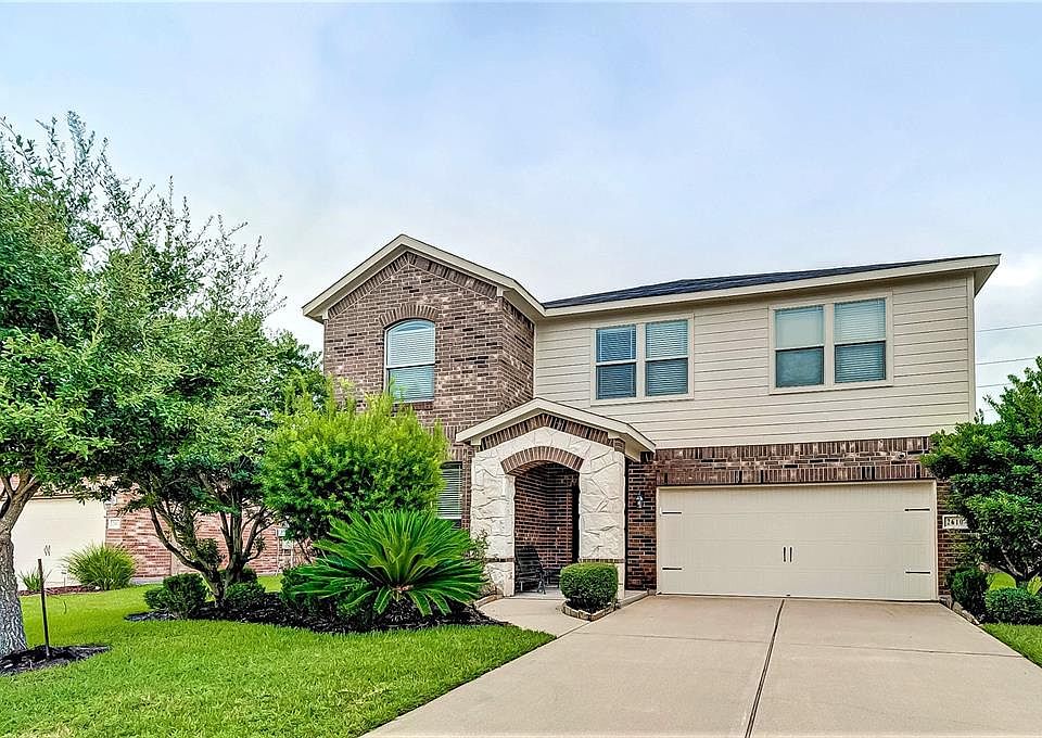 1st image of 2610 Maverick Park Ln