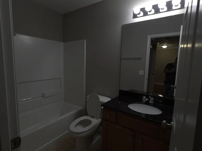 21 Laurel Ln — Photo 3