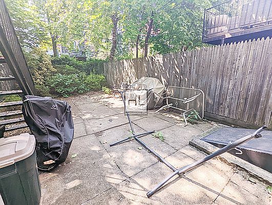 2nd image of 436 6th St #1