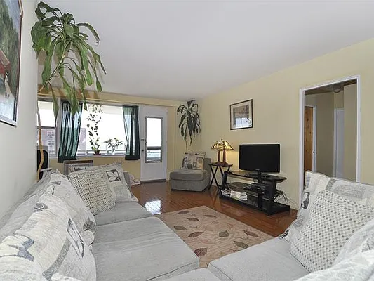 Sold by Robert E. Hill  | media 8