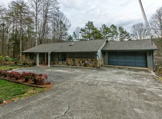 11462 N Couch Mill Rd, Knoxville, TN 37931