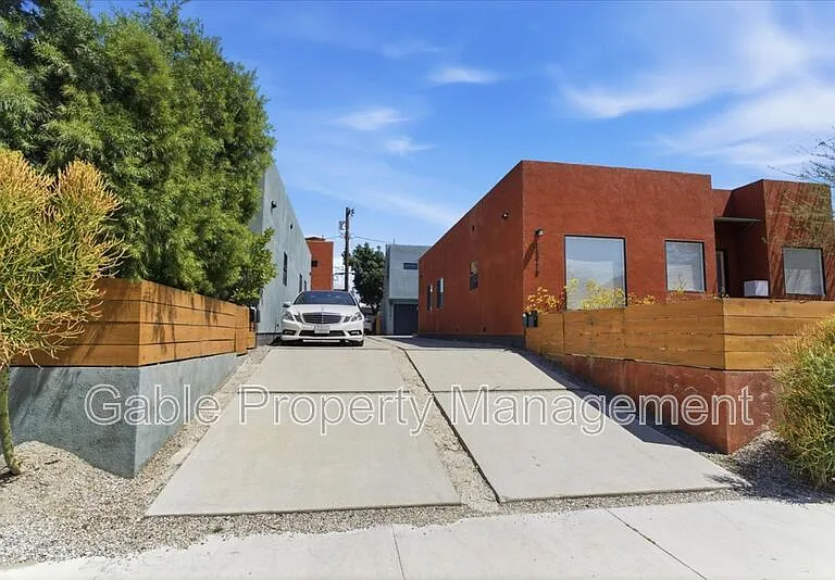 2320 Fernleaf St — Photo 15