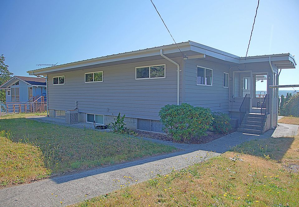2nd image of 10715 119th Avenue Court Kp N