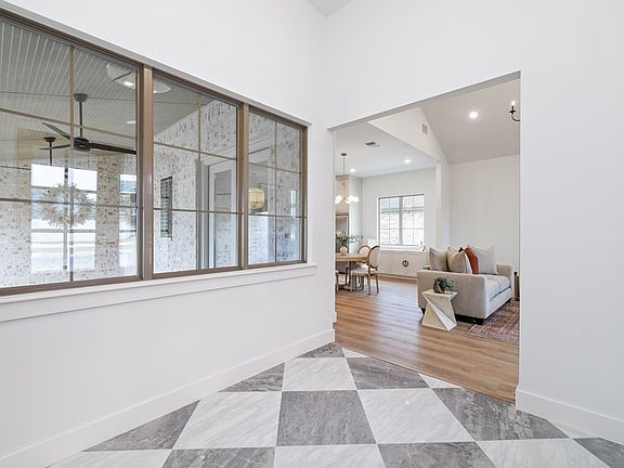 5th image of 5194 Enclave Ct