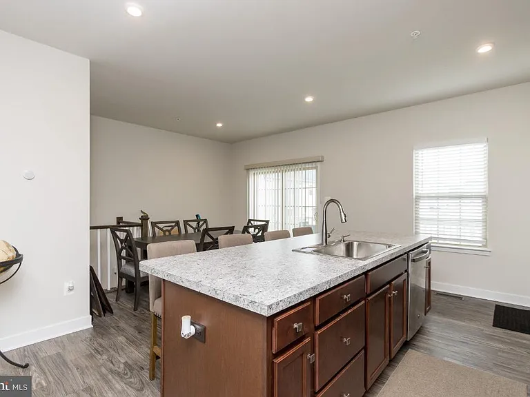 10605 Brewerton Ln — Photo 3