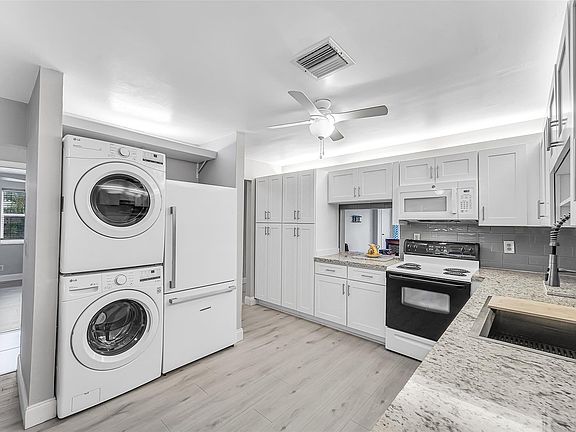 3rd image of 1521 NW 19th Terrace #101