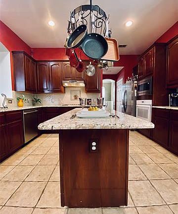 4th image of 4149 Silverthorne St