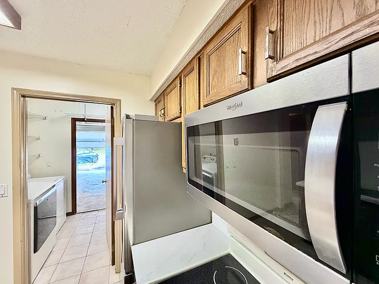 11390 Tanager Dr S — Photo 46