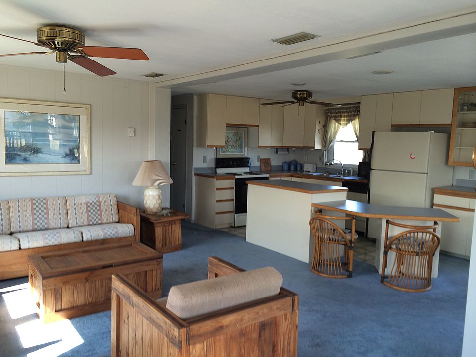 1st image of 204 Sea Village Ln