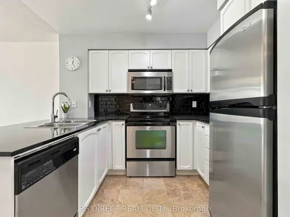 231 Fort York Blvd #412, Toronto, ON M5V 1B2