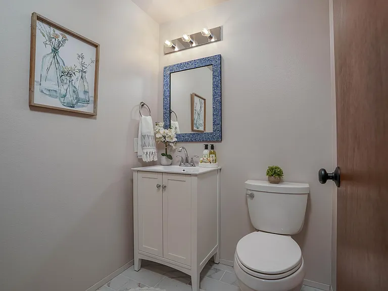 11304 SE 215th St — Photo 11