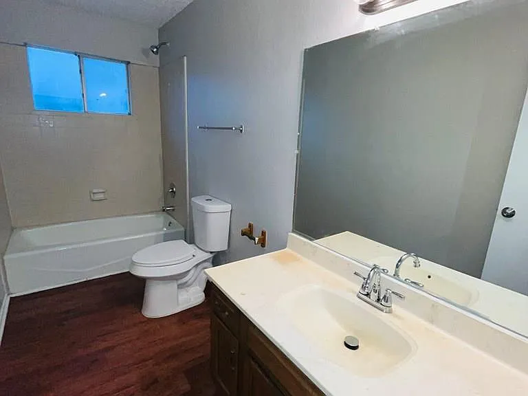 2805 Treasure Hills Blvd #1 — Photo 18
