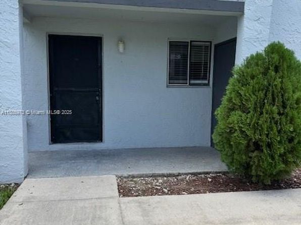 153 Lakeview Dr APT 102