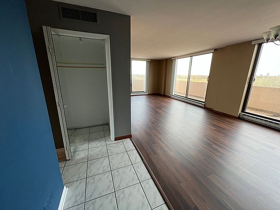 3rd image of 465 W Dominion Dr Unit 801