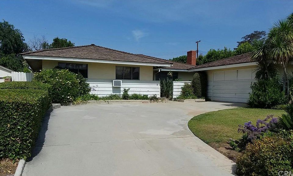 1st image of 3619 N Bender Ave