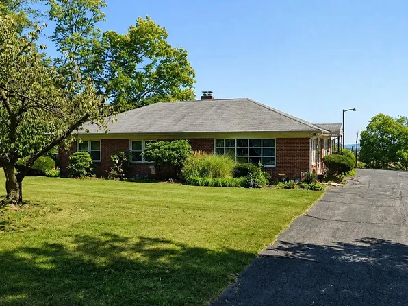 1054 Ridge Rd, Elizabethtown, PA 17022