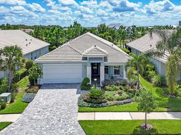 8007 Sandstar Way, Sarasota, FL 34240