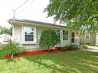 2449 E 39th St, Des Moines, IA 50317