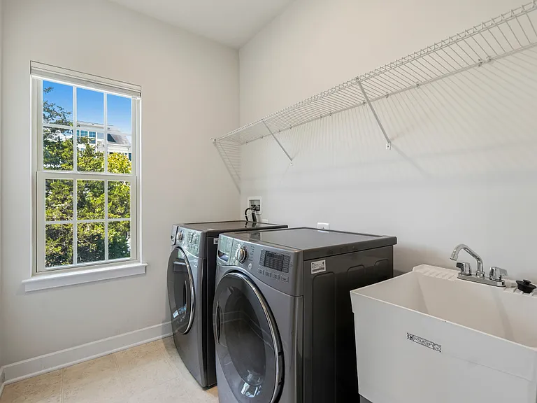 8015 Spring Arbor Dr — Photo 25